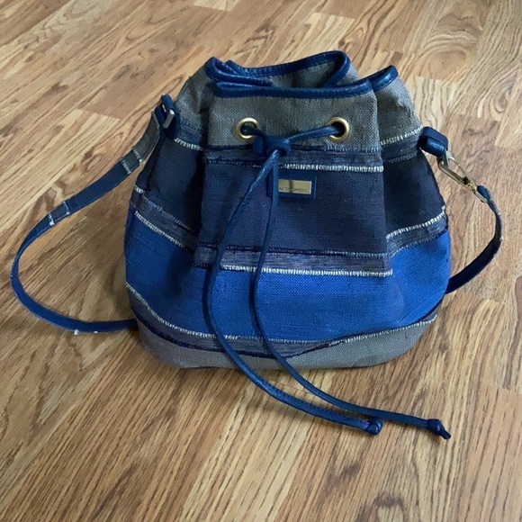 Jim Thompson 🦋 Stunning Blue Silk Drawstring Pouch Shoulder Bag Crossbody - Picture 1 of 16